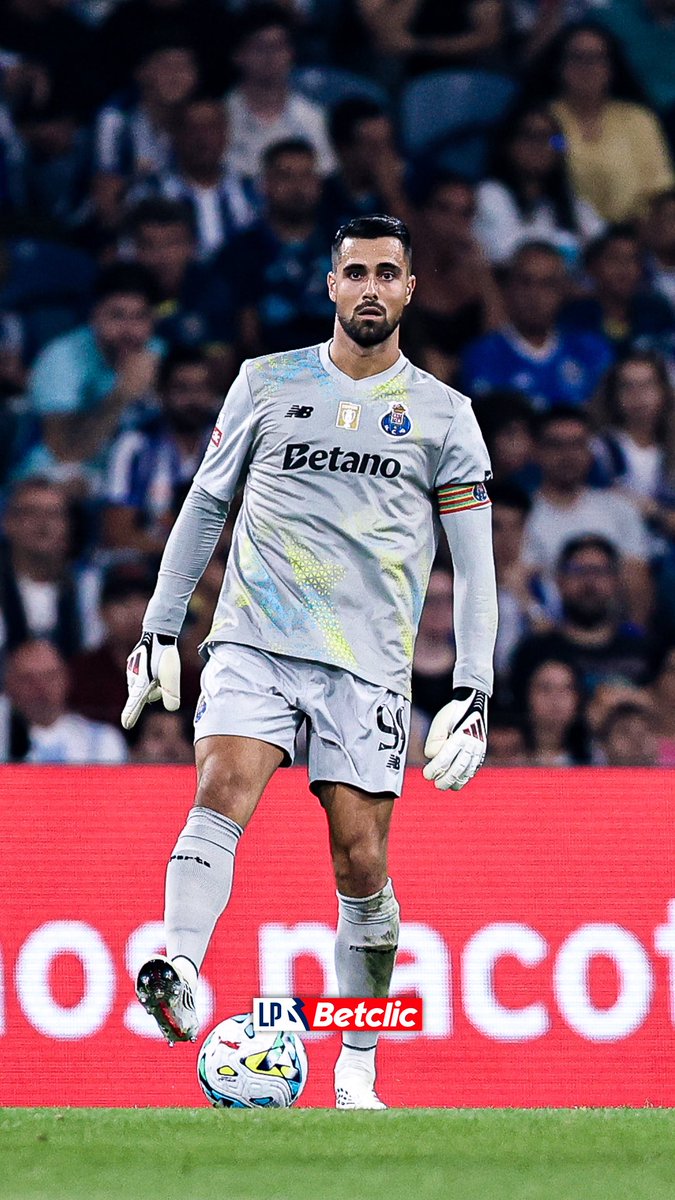 Costa. Diogo Costa 🫡 É possível definir o guarda-redes do FC Porto numa palavra? 😮💨 📺 Revê todos os momentos na sport tv #LigaPortugalBetclic #FCP