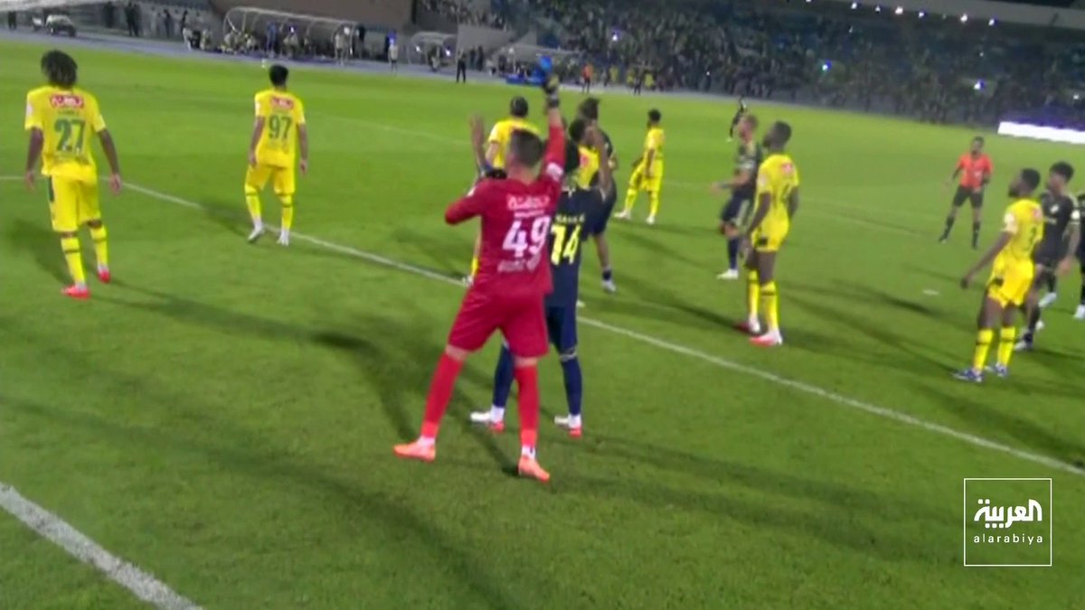 عصام عبدالفتاح لـ #في_المرمى: النصر لديه ركلة جزاء صحيحة غير محتسبة في نهاية مباراته مع الخليج 📺 شاهدوا الحلقة الكاملة من هنا: