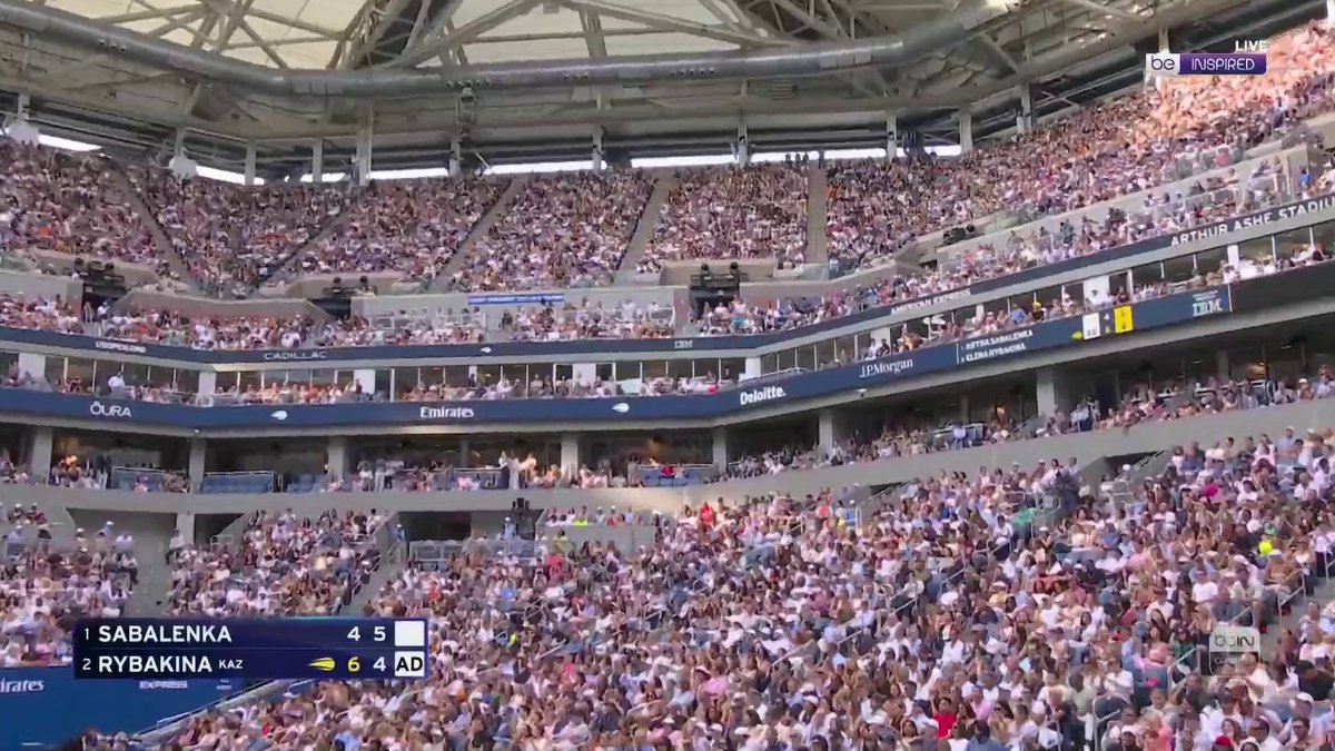 🎾 التعادل ما زال مستمراً في المجموعة الثانية بواقع خمسة أشواط لكل لاعبة. #بطولة_أمريكا_المفتوحة_للتنس