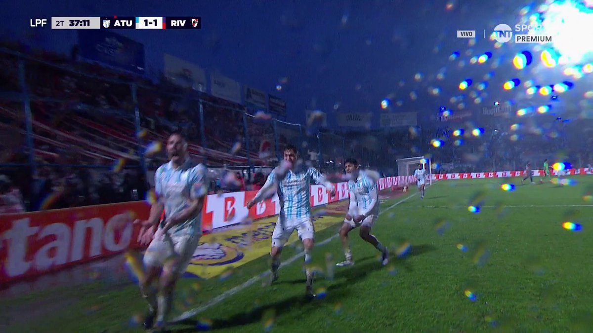 ‼️🇦🇷 ATLÉTICO TUCUMÁN SE LO EMPATA A RIVER CON UNO MENOS A LOS 82 MINUTOS.