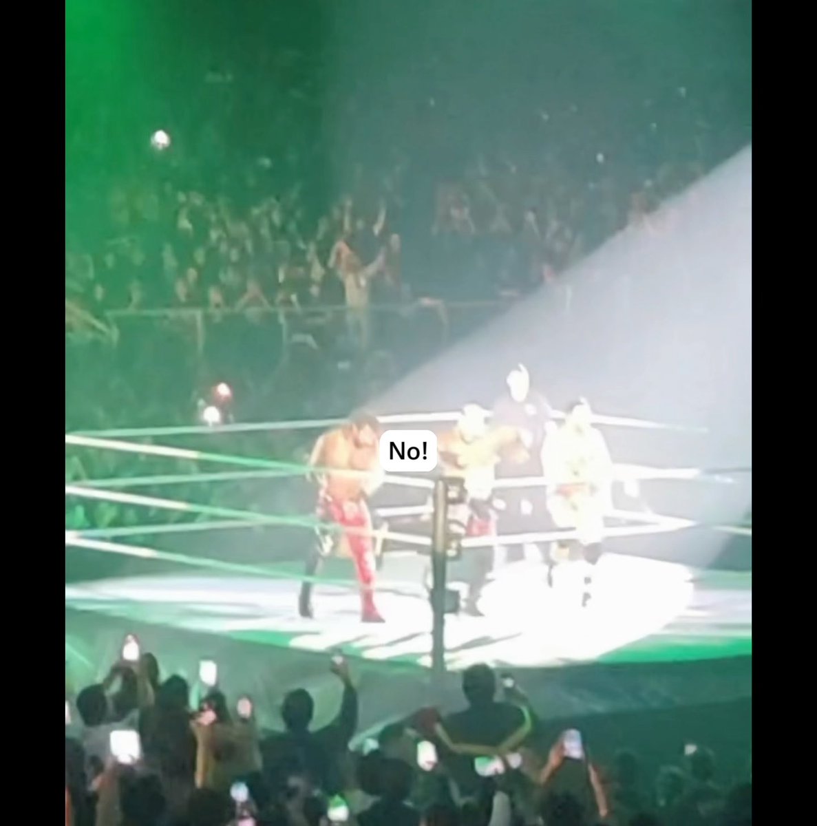 SETH ROLLINS, SOLO SIKOA, LA KNIGHT RAN IT BACK &amp; DID THE RIKISHI TRIBUTE THIS WAS PERFECT 😂 #WWESantiago