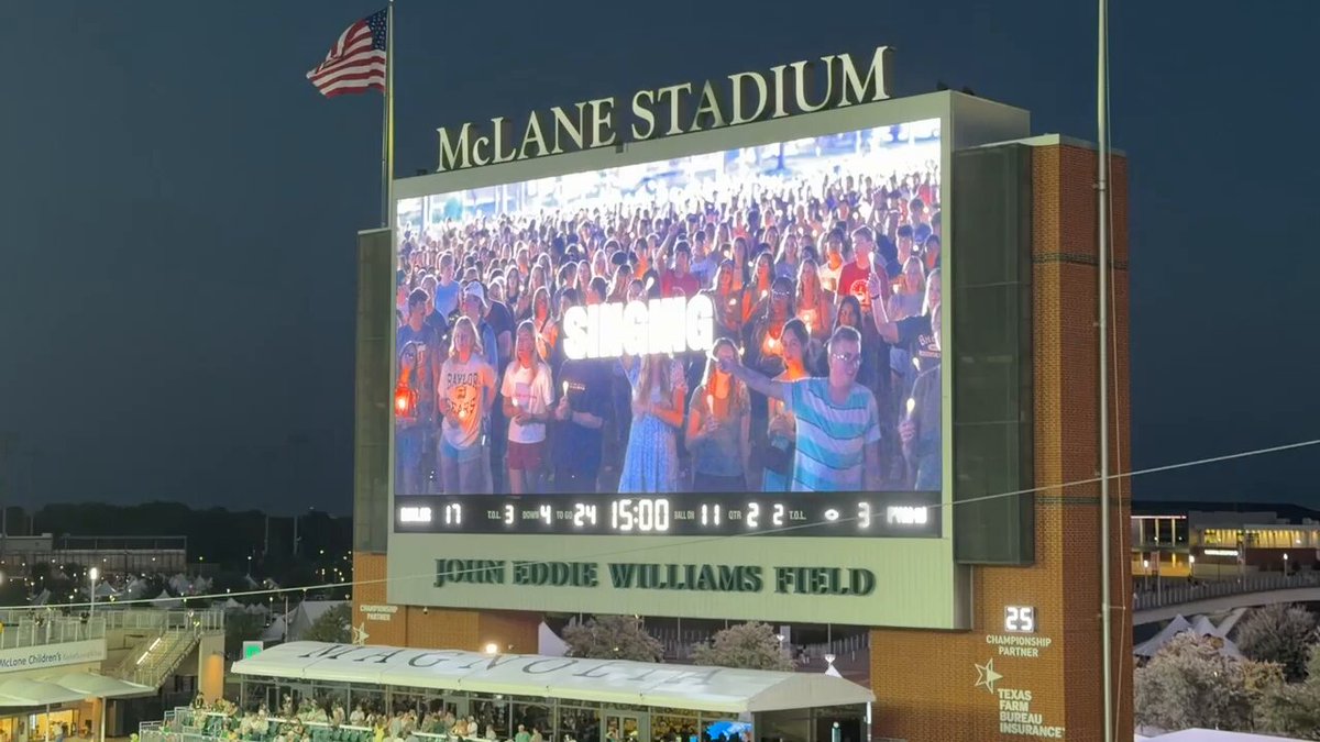 This is what happened during the TV timeout. Baylor truly is unique. #Blessed #BaylorBlessed