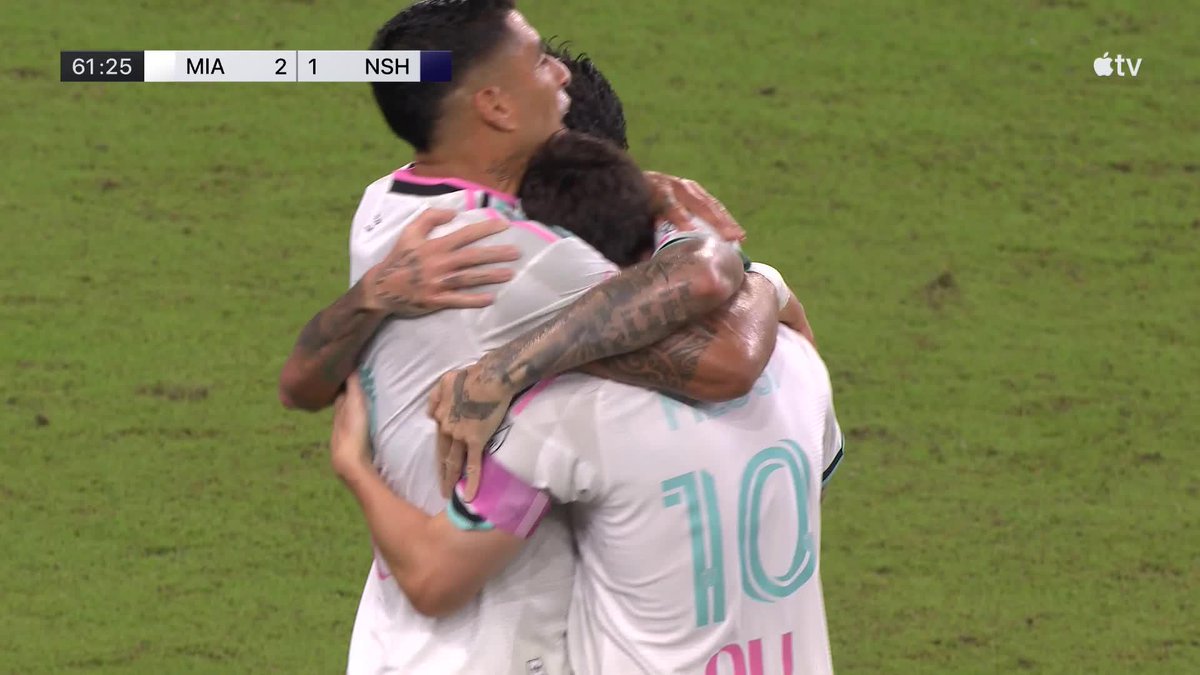 Messi. Left foot. 20 yards out. 🐐 Miami takes the lead on Nashville!