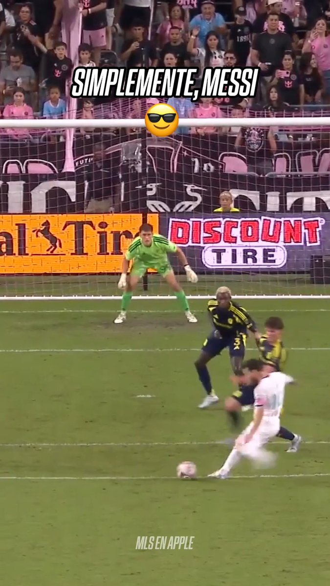 😎 ¡QUÉ GOLAZO DE LIONEL MESSI! El astro argentino sigue sorprendiendo y ahora la víctima fue el Nashville SC. Vía: MLS en Apple