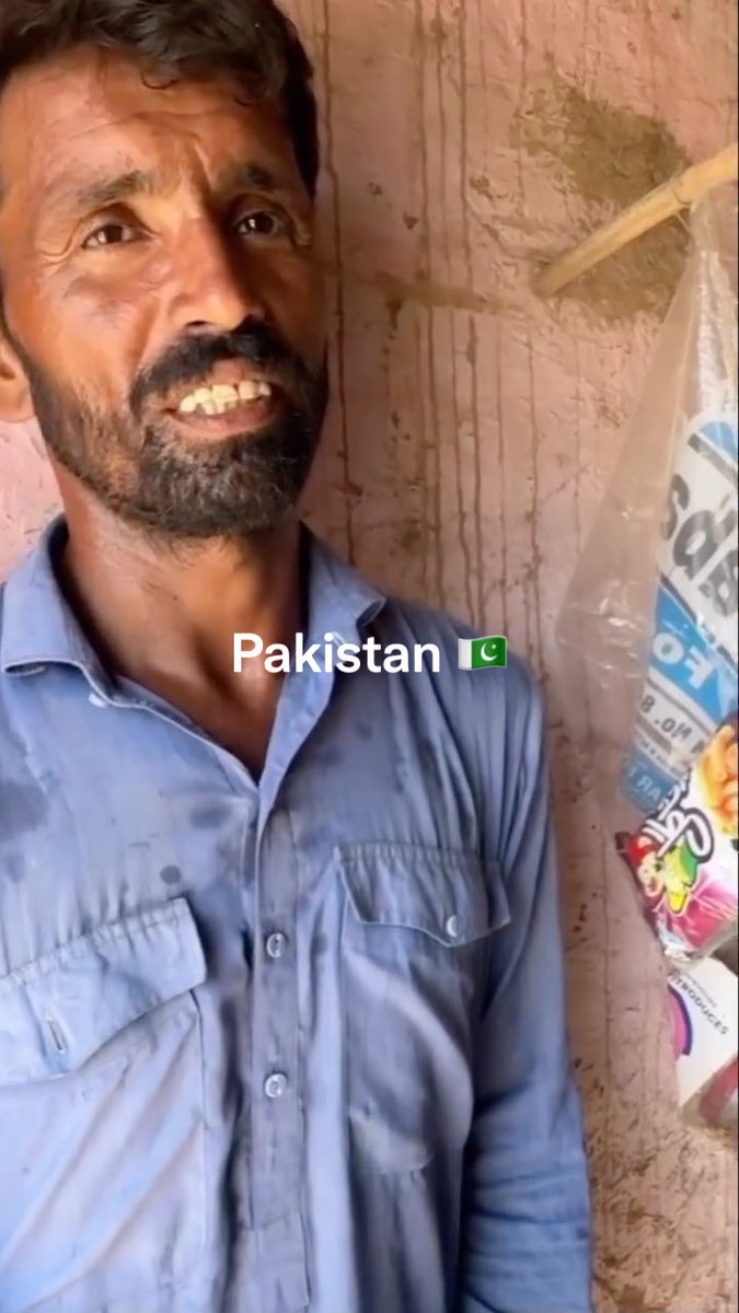 How it feels to be a minority man living among the Muslims majority in Pakistan. Super proud 🇵🇰