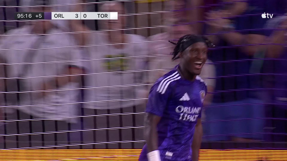 🇨🇴 GOOOL de Iván Angulo. El colombiano marcó el 3-0 de #OrlandoCity ante #TorontoFC, al 90’+6,. Es su tercera anotación en esta temporada de MLS