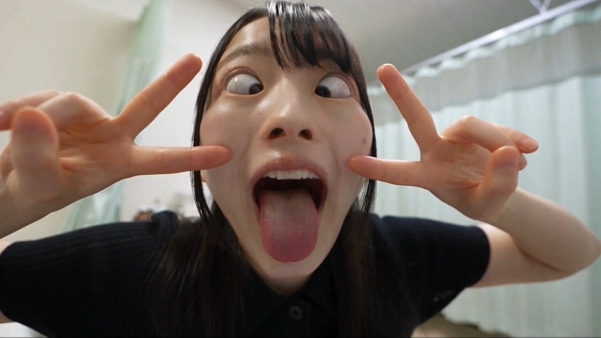 若い女性の診察に浮かれてしまう医師と、それを呆れた様子で見つめる看護師。 ────────────────── SJinn Agent のSeedance 2.5にて制作 #ドラマシーン #ショートドラマ