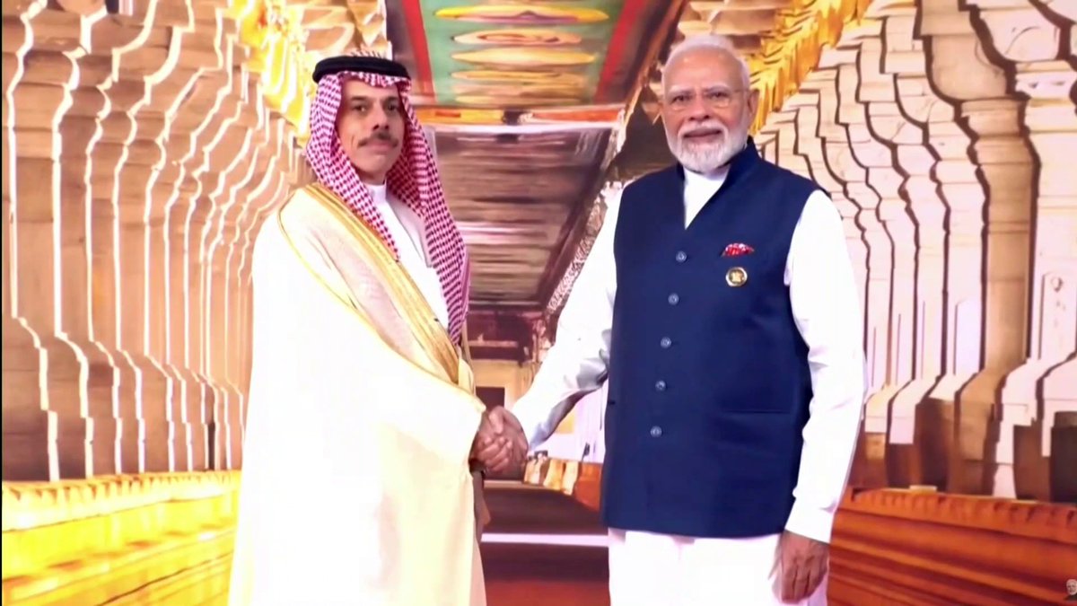 نيابة عن ولي العهد.. وزير الخارجية يصل إلى مقر انعقاد قمة بريكس 2026م في نيودلهي