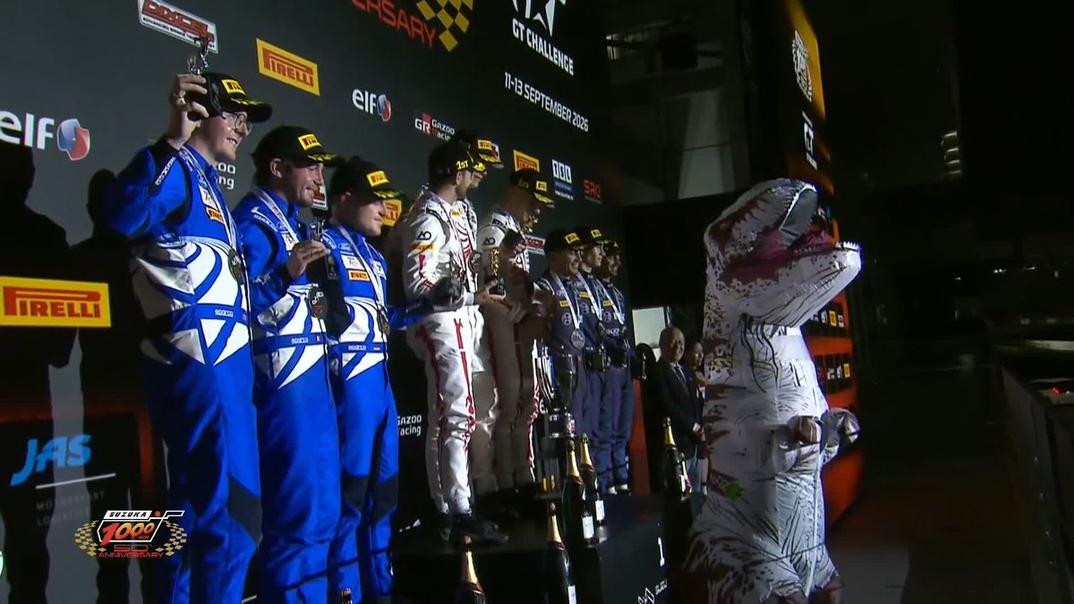 Safe to say this is the first time in 50 editions that a dinosaur has appeared on the podium... #IGTC 🎡 #Suzuka1000km