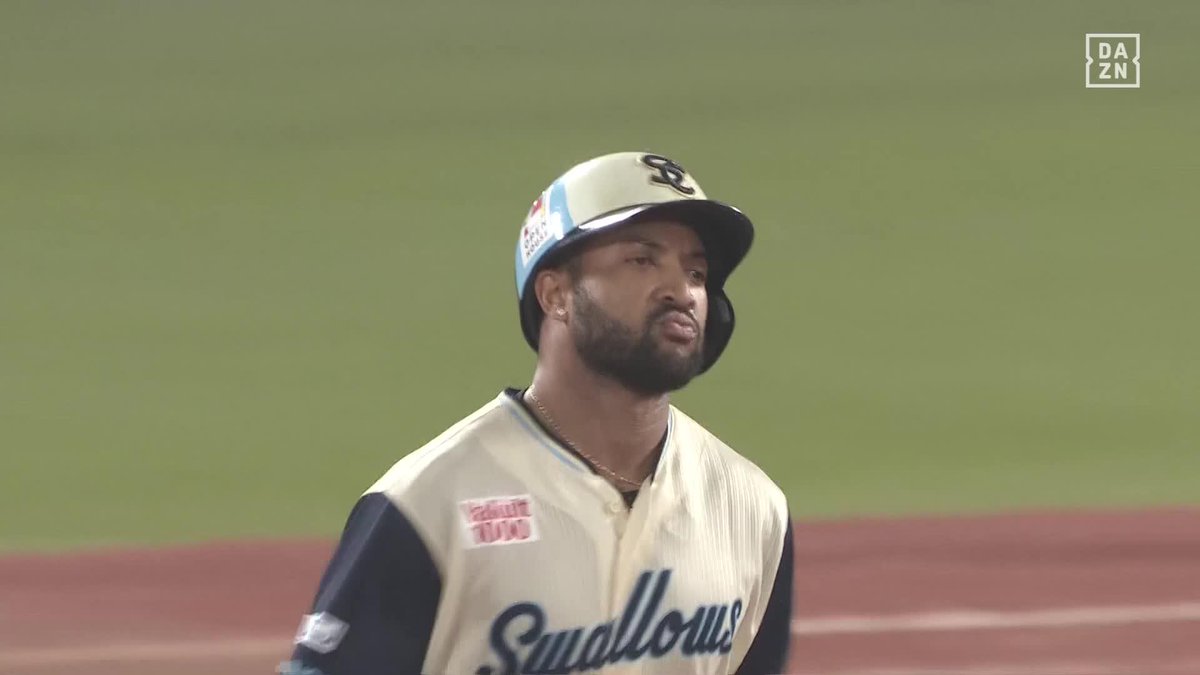 残すは三塁打 サイクルリーチの逆方向弾 サンタナ 第17号ホームラン ⚾️ヤクルト×広島 #swallows #だったらDAZN