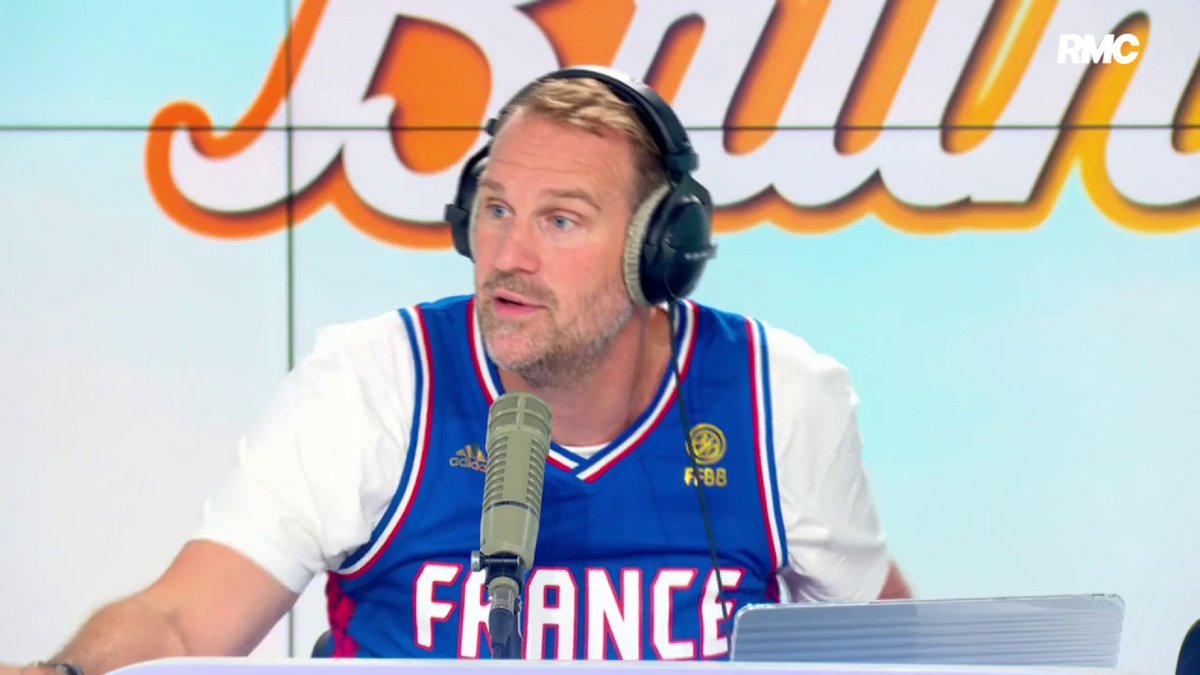 🗣💬"Cette analyse des performances à travers les stats et les datas, c'est arrivé dans le foot. Tout le monde entre en campagne présidentielle pour le Ballon d'Or. Je suis fatigué de tout ça" Stephen Brun regrette que le football soit en voie de "NBAisation".