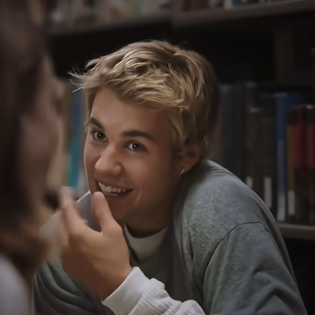 descripción gráfica de cómo se siente escuchar a justin