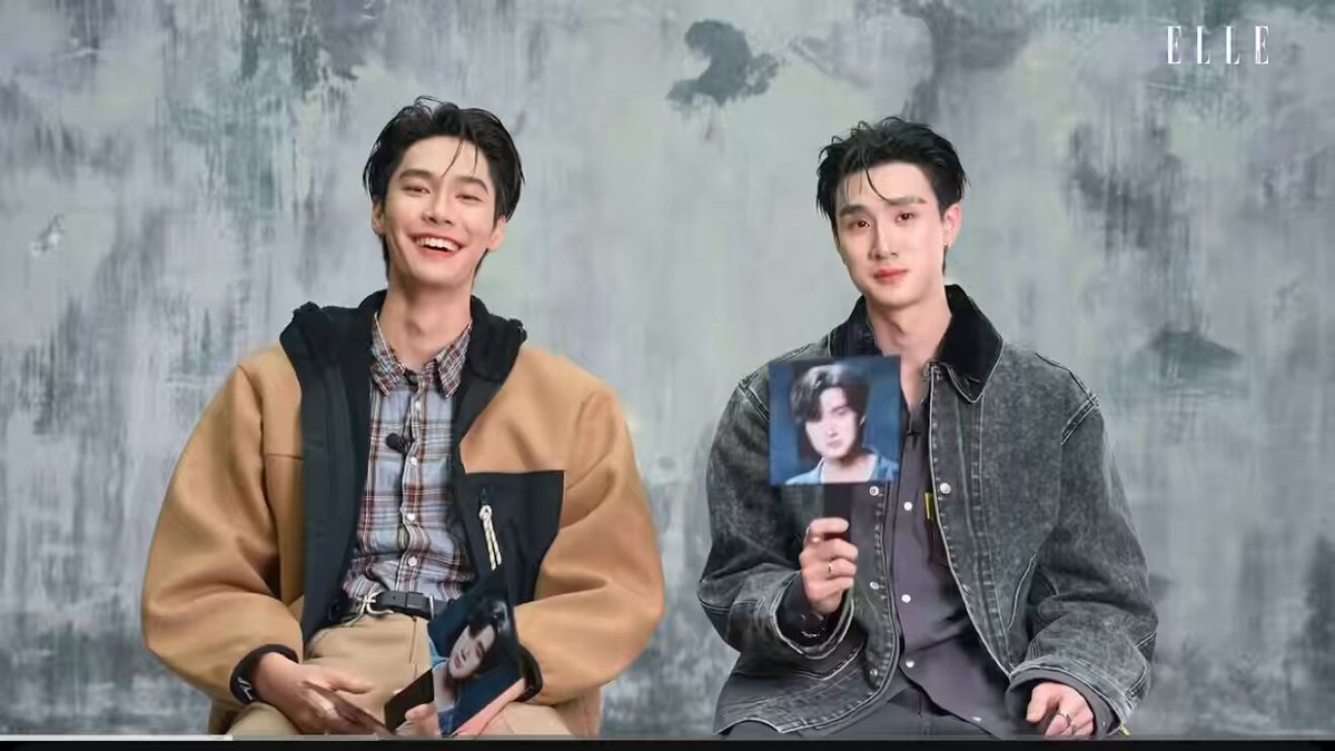 นึกถึงอันนี้ พี่ดิวบอกว่า ซื้อมาลอง แล้วอีกอันน่าจะเข้ากับน้องธีมากกว่า ก็เลยขายต่อ 🐰น้องธี : ไม่ได้อยากซื้อต่อ แต่ถ้าไม่ซื้อมันไม่หยุดพูด 🦊พี่ดิว : แต่อันนี้น่าจะเข้ากับมึงนะ สไตล์มึงเลย (หวังดีสุดๆ) 🐰น้องธี : แต่มึงให้กูจ่ายตังไง 555555555 #dewtee #ดิวธี #dew_jsu #tee_vtp