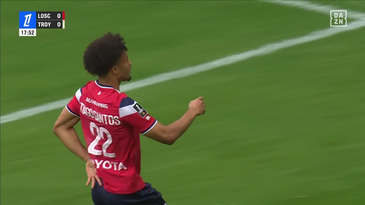リールにはこの右SBがいるんです🎤 まさに“神コース”に撃ち抜いた🎯 🇵🇹ティアゴ・サントスが先制ゴラッソ 🇫🇷リーグアン 第4節 🆚リール×トロワ #リーグアン #だったらDAZN