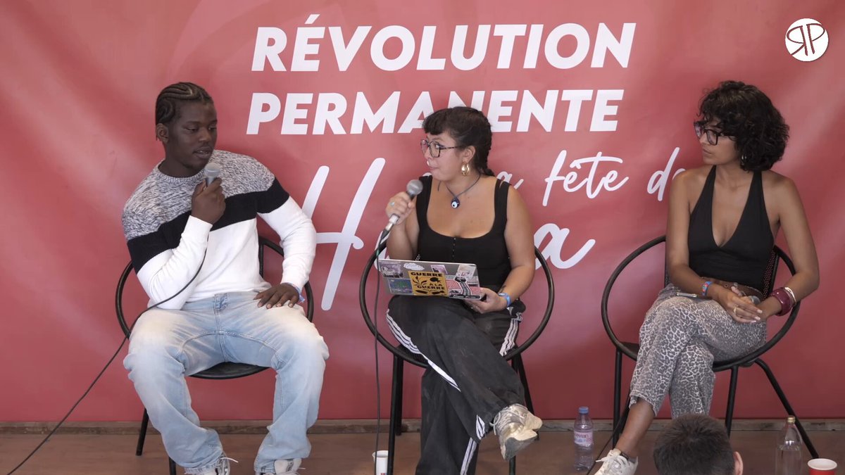 « Quand tu es étudiant étranger en France, tu n’as pas le droit aux APL. Tu ne peux pas travailler plus de 20h par semaine sous peine de recevoir une OQTF. Pour survivre et aider nos familles, on se retrouve endettés. Et le gouvernement rajoute à cela 3000€ de frais de scolarité. »📢 - Alpha, étudiant étranger à Paris 8