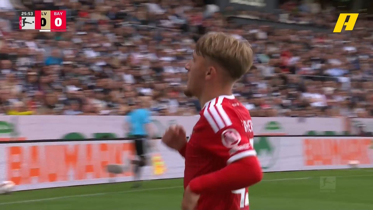 لينارت كارل يسجل الهدف الأول لفريق بايرن ميونخ بايرن ميونخ 1 إلفيرسبيرج 0 #الدوري_الألماني #Bundesliga
