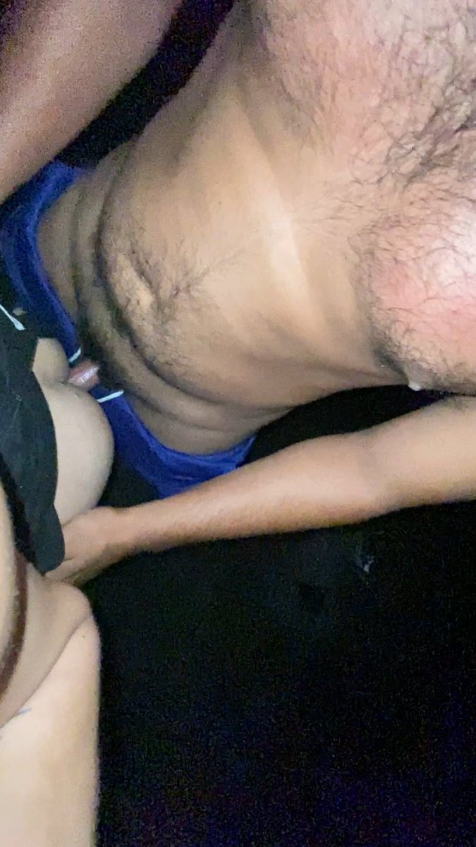 ROUND 2: AT DI KO NAPIGILANG MAGPAKANTUT KAY STRAIGHT HAIRY HOT DAD DAHIL SABIK NA AKO SA KANYANG BURAT NA PASUKIN ANG KIFFY KO. DI KO NAPIGILANG UMUNGOL DAHIL RAMDAM KO BAWAT BALAT NIYA AT HAGOD SA KALOOB-LOOBAN KO. Buong video namun dito mo mapapanood: Second round na kami ni hot dad pero andami niya paring tamod na nilabas. Sabi niya sabik daw siya kasi na kantutin ako kaya dami nilabas niya. Nilunok ko lahat ng tamod niya at walang sinayang na gapatak. 🍆💦🤤