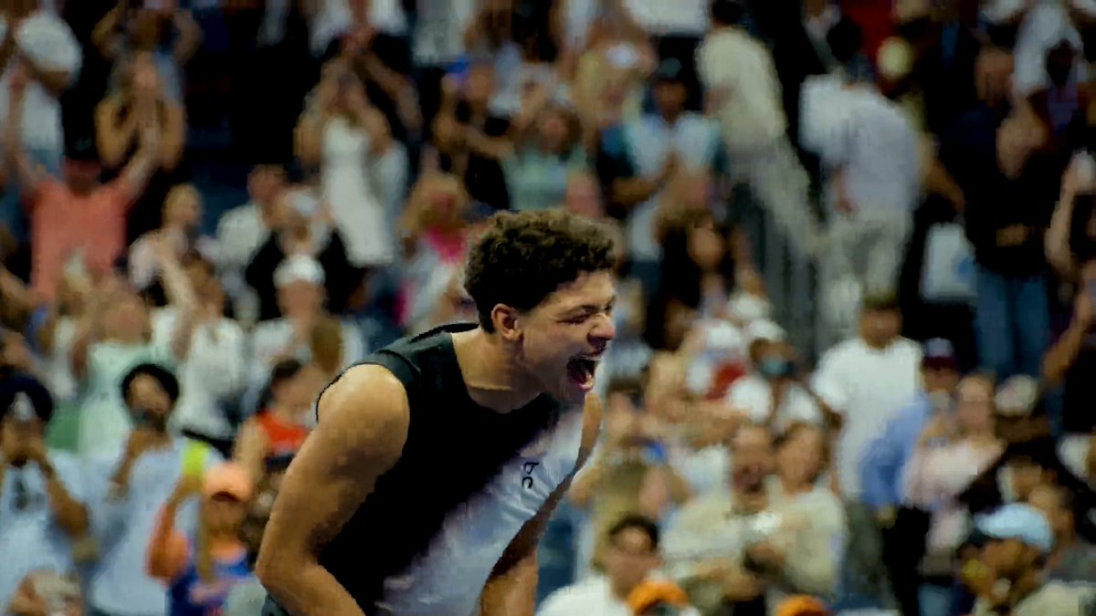 Can Ben break the spell? 🔮 Matthew McConaughey gets us ready for the US Open Men's Final 🍿