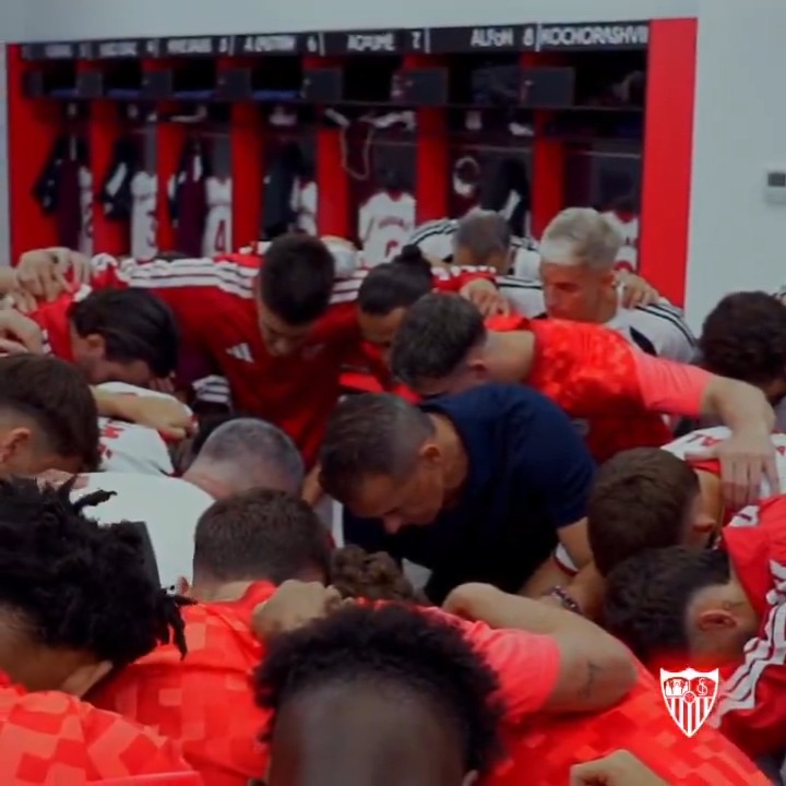 Continúa sumando: el #SevillaValencia, desde dentro. 👉 WeareSevilla