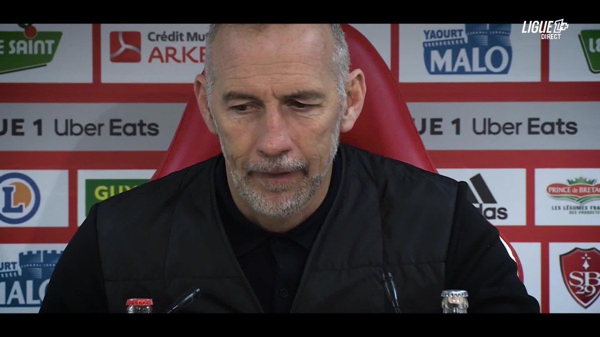 🥹 Le magnifique film d'hommage du Stade Brestois 29 à son entraineur Eric Roy, diffusé à Francis Le Blé ❤️🤍 #Ligue1Plus