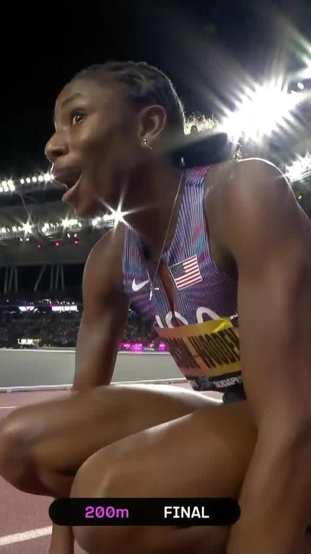 America's golden girl blows her opponents away 👟⚡ Melissa Jefferson-Wooden does the Ultimate Champs double with a stunning win in the 200m 👏 📺 Stream #WorldAthleticsUltimate on DStv: