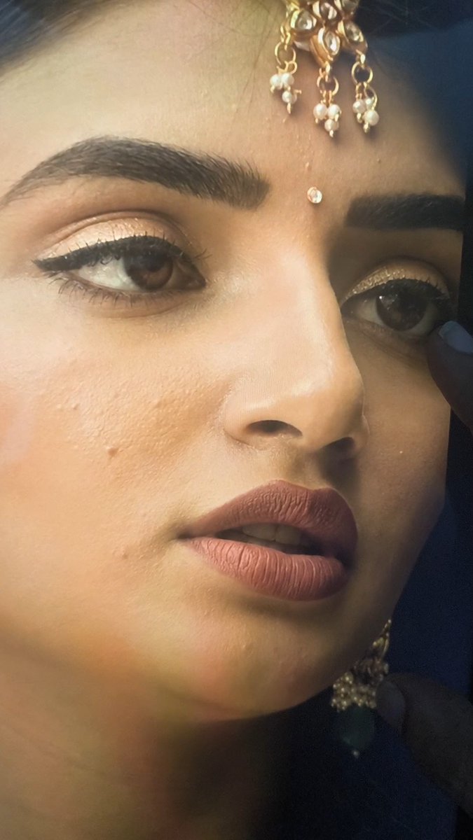 Such an innocent face with dirty mind and petite lips vayyari 🧜🏻‍♀️ Latha🧜🏻‍♀️ 🫦🫦