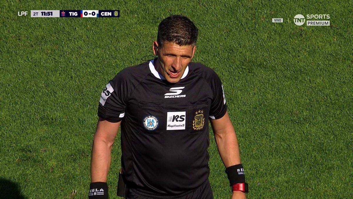 EL VAR LLAMÓ Y MERLOS COBRÓ PENAL PARA CENTRAL El árbitro del encuentro cobró una sujeción del jugador de Tigre y sancionó penal. Viví el Torneo Clausura 2026 por TNT Sports Premium y disfrutalo también en HBO Max 👉 #Suscribite #LPFxTNTSports