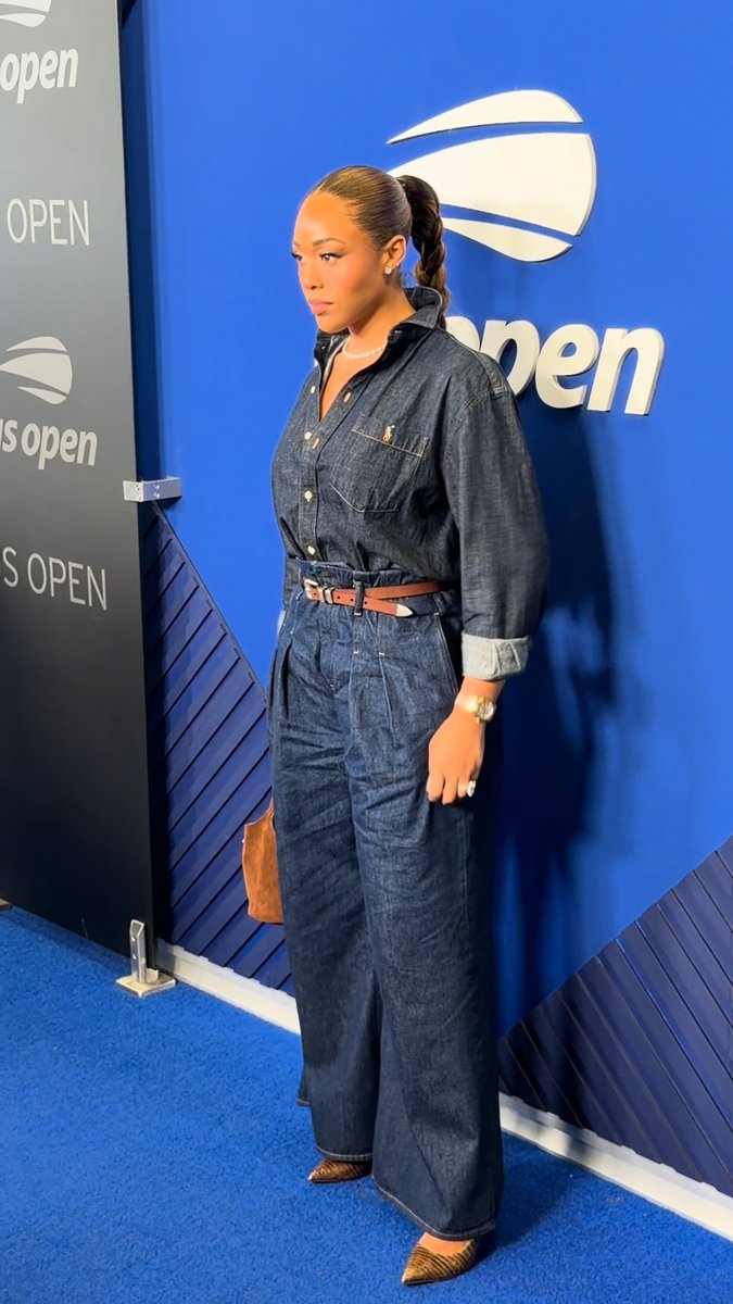 Jordyn Woods is absolutely glowing as she arrives at the US Open. 🎾✨ 🎥 Instagram / @jpasc24