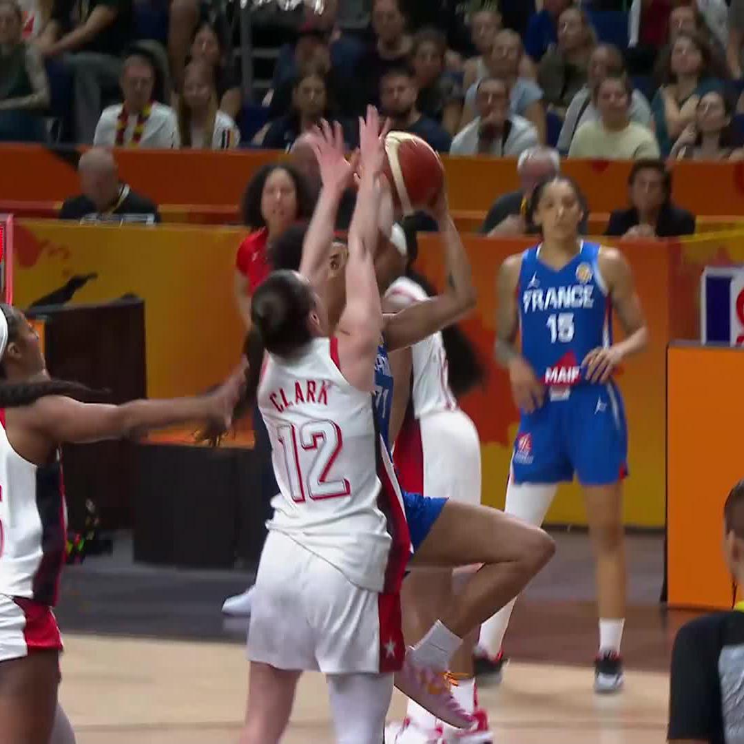ANGEL REESE WHAT ARE YOU DOING 😭 #FIBAWWC