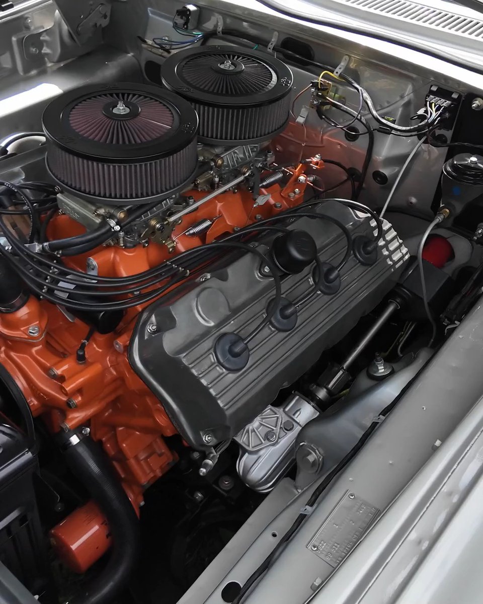 A Belvedere with a 426 Hemi is the automotive equivalent of a guy wearing a suit with brass knuckles in his pocket. Nothing about it needs to scream for attention. The real warning sits under the hood, waiting for someone dumb enough to challenge it. Plymouth Belvedere 426 Hemi