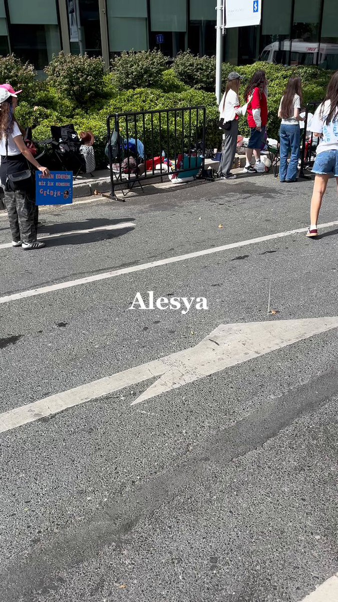 utançtan elim ayağım titredi siz ne yapıyorsunuz aq ya