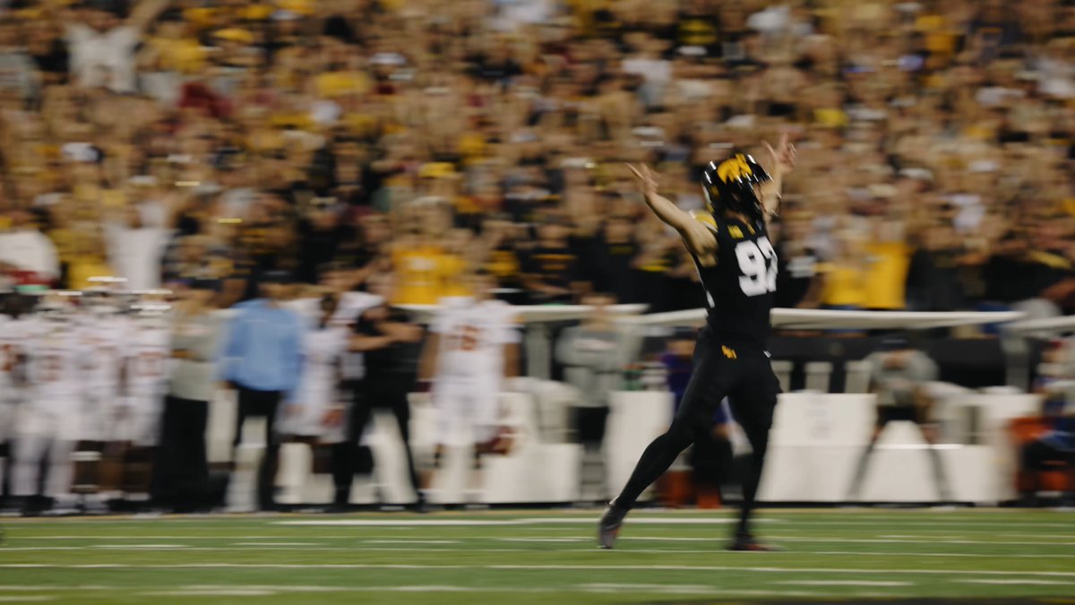 Big Buhr ❄️ #Hawkeyes x Caden Buhr