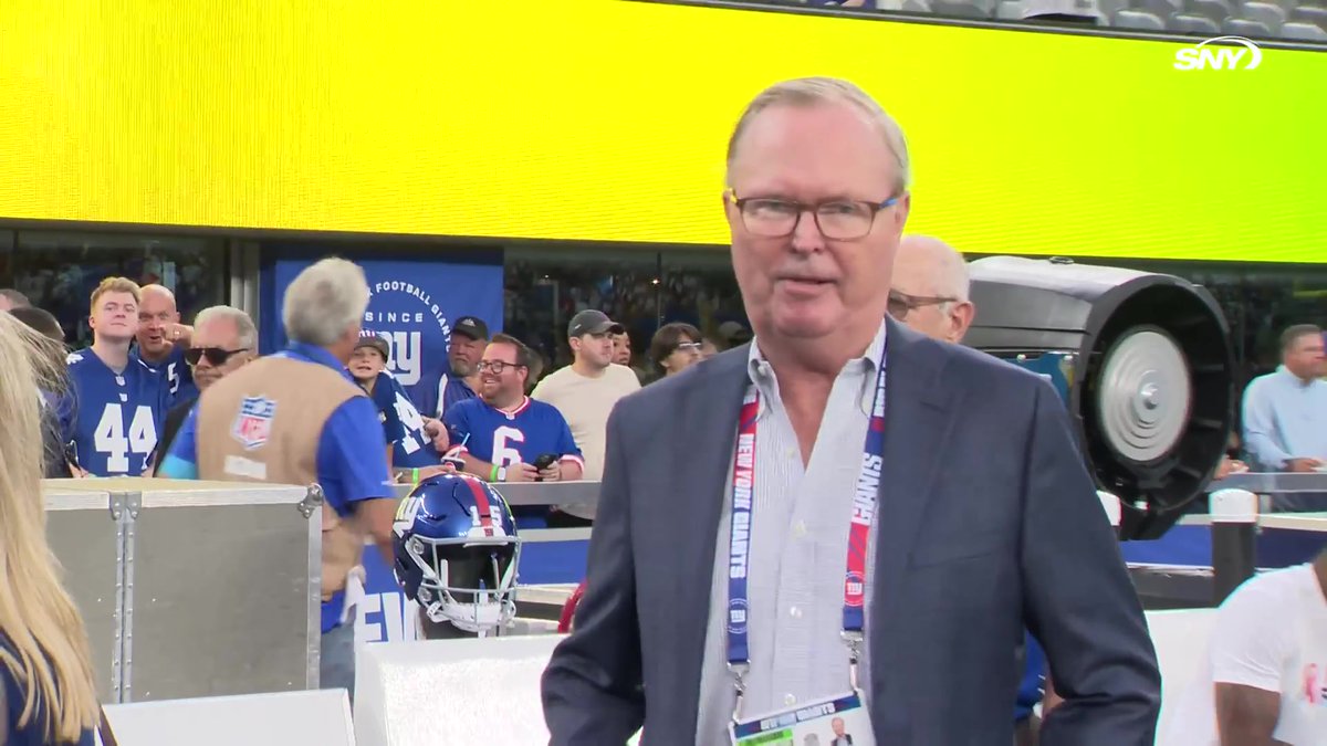 John Mara on the sidelines pregame
