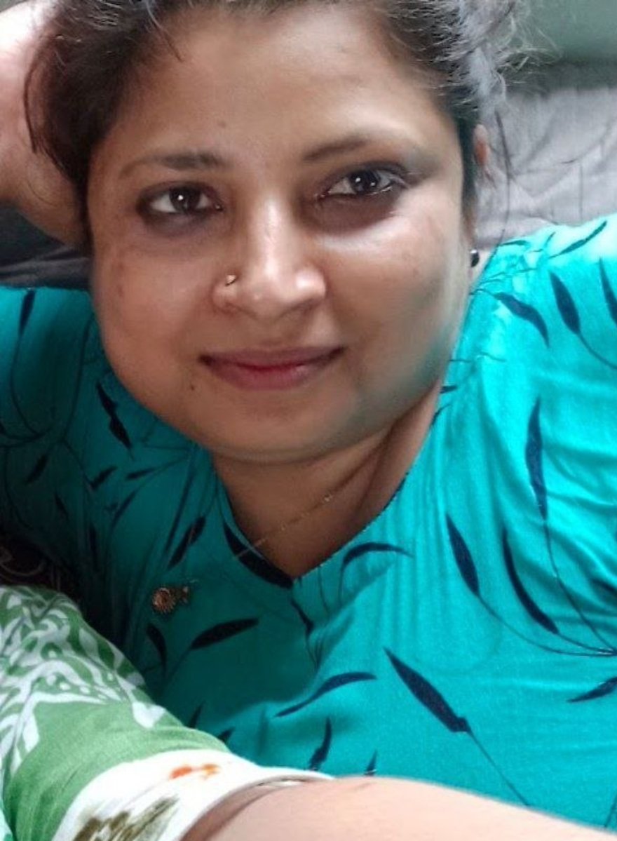 আব্বুর রেখে যাওয়া আমানত ❝আম্মু❞ আব্বু বিদেশে থাকে ৭ বছর যাবত অন্যদিকে আম্মুর পবিত্র দেহের গরমে অসহ্য হয়ে সন্তানের কাছে আসে সার্ভিস নেওয়ার জন্য 👉👌 কারণ মা - ছেলের পবিত্র সহবাস ঘরের ভিতরে থাকে তাই অন্যদিকে যাওয়ার প্রয়োজন হয় না।