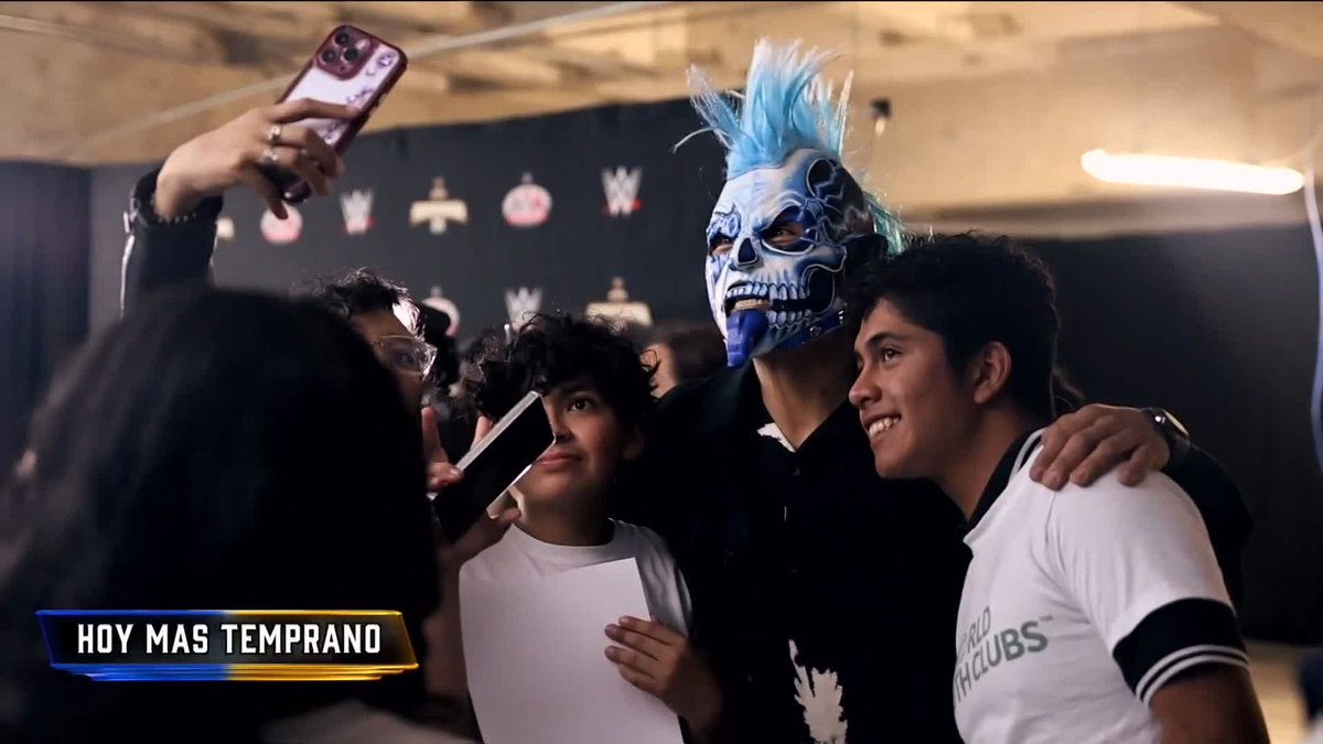 WWE and AAA Superstars made an impact in the Mexico City community before Triplemanía 34, visiting kids from Make-A-Wish México and Boys and Girls Club.