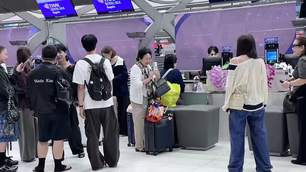 if you think im crying over two thai girls meeting at the airport then you are absolutely right