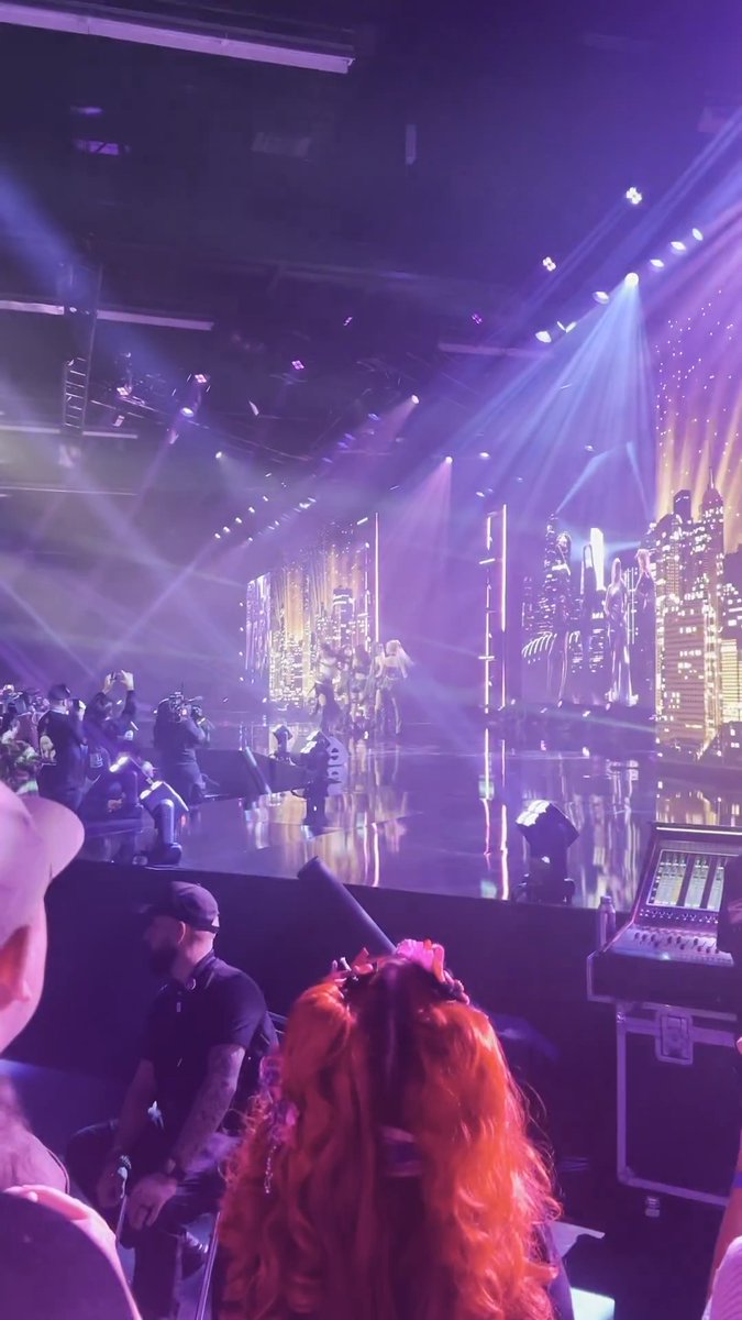 LE SSERAFIM just made our night ✨ Check out the K-pop megastars' closing banger 'Made My Night', from their 45-minute set at #BlizzCon 2026 in Anaheim, California this evening 😍 #LESSERAFIM #Kpop #Overwatch @LE_SSERAFIM