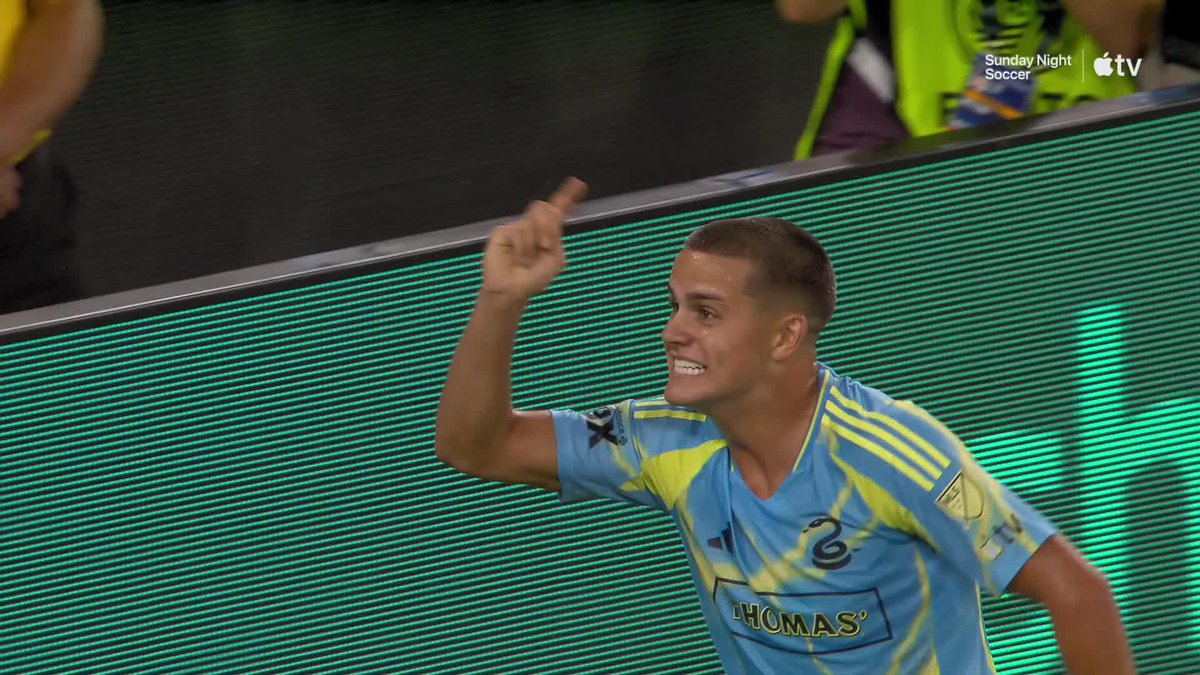 Now he's nutmegged the keeper 😳 Cavan Sullivan gets his brace in style for Philadelphia Union!