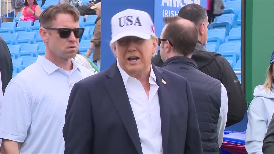 ディーゼル燃料高騰は「中東ではなくウクライナのせい」 トランプ氏がロシア施設への攻撃停止要求（字幕・14日）