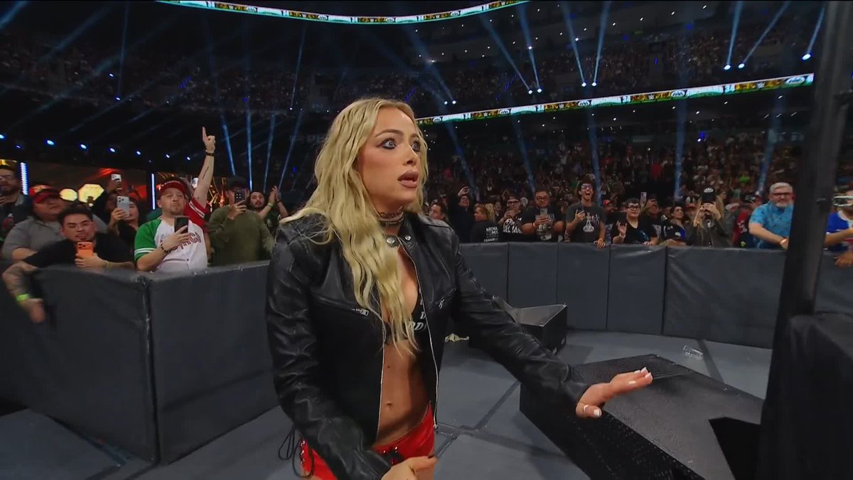 LIV MORGAN!?!? 😱 It didn't work because El Grande Americano KICKS OUT!!!