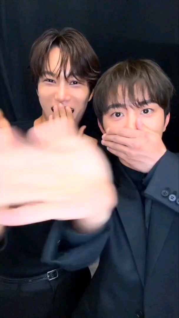 The 1st take ver of Jongin and Kyungsoo tiktok challenge😂