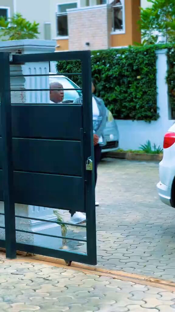 Government propagandist Cassypool visited Jaguar at his home as he celebrated Yoweri Museveni at 82