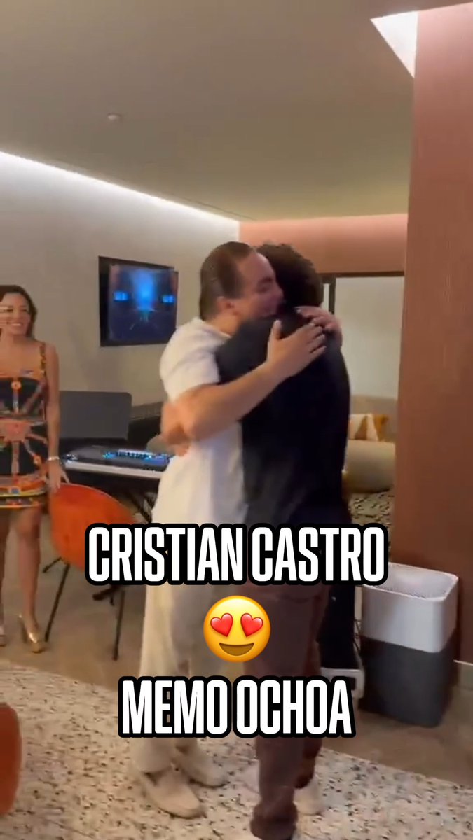 El crossover que nadie se esperaba en esta vida 😱 La emoción de Memo Ochoa al conocer a Cristian Castro 😍 Vía: IG/yosoy8a