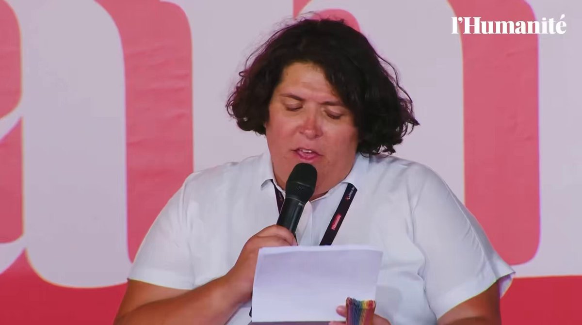 Boris Vallaud se fait huer à la Fête de l'Humanité. Scène complètement lunaire à la Fête de l'Humanité : les présidents de groupe à l'Assemblée nationale sont présentés. - Cyrielle Chatelain pour les Écologistes : silence. - Boris Vallaud pour le Parti socialiste : hué. - Mathilde Panot pour La France insoumise : acclamée. - Stéphane Peu pour le Parti communiste : acclamé. Je crois que les ÉLECTEURS de gauche savent très bien qui est qui et qui défend RÉELLEMENT leurs intérêts.🙌🐢