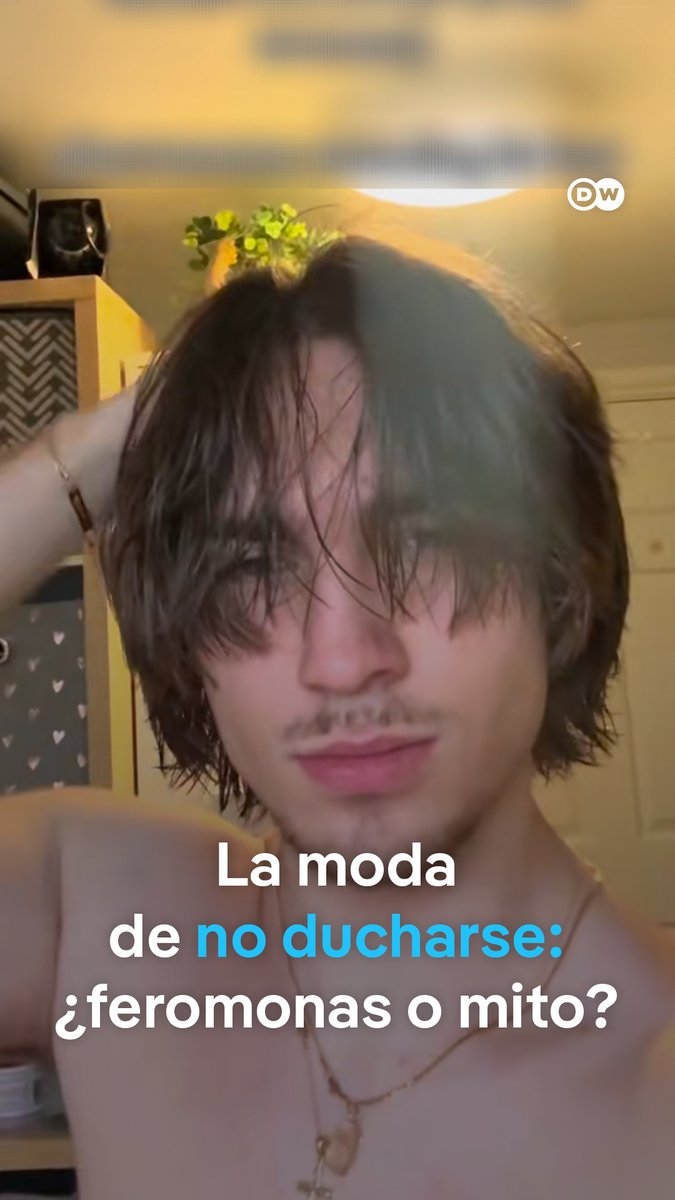 Así es el 'Pheromone Maxxing': la tendencia viral que rechaza la higiene Algunos jóvenes están promoviendo el llamado “pheromone maxxing”, una práctica que propone evitar las duchas, el desodorante y los perfumes para potenciar supuestas feromonas naturales y aumentar el atractivo personal. La tendencia surgió dentro del universo del looksmaxxing y se ha difundido en espacios asociados a la manosfera. Sin embargo, la evidencia científica disponible plantea dudas importantes. /es
