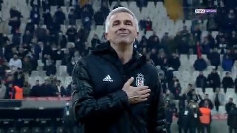 gözleri sıkması her seferinde yarıyor