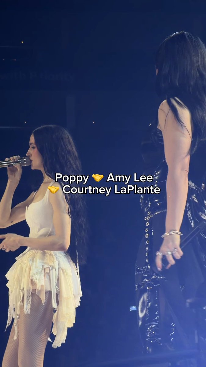 It finally happened -- 'The Holy Trinity' Poppy, Amy Lee, & Courtney LaPlante all shared the stage to perform 'End of You' for the first time together at the O2 Arena in London!! 🔥 🎥 Video Credits: @impoppyuk on IG