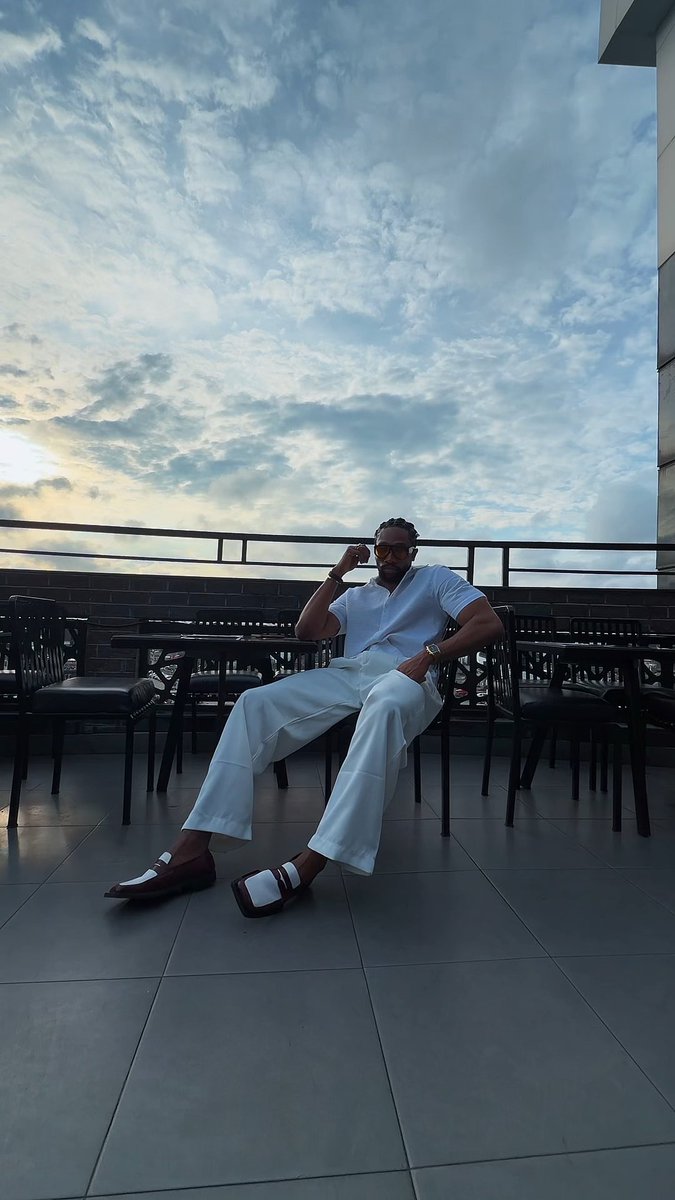The city needs me. #CassiNwosu #BBNaija