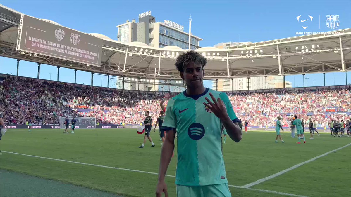 VLOG | This team just can't stop scoring 🥵 🪄 Nike Football