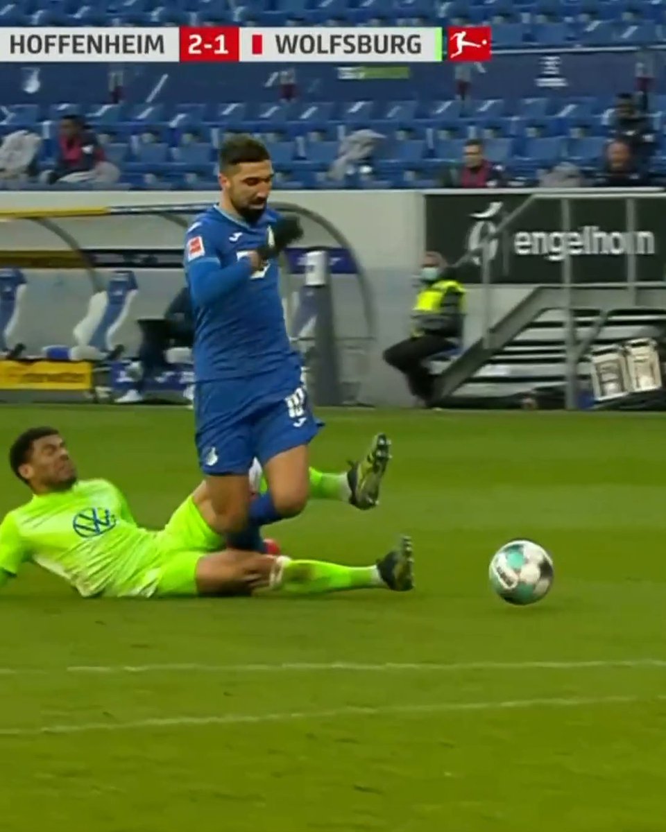 🚨 Nothing in football hits quite like a perfectly executed tactical red card. 😅